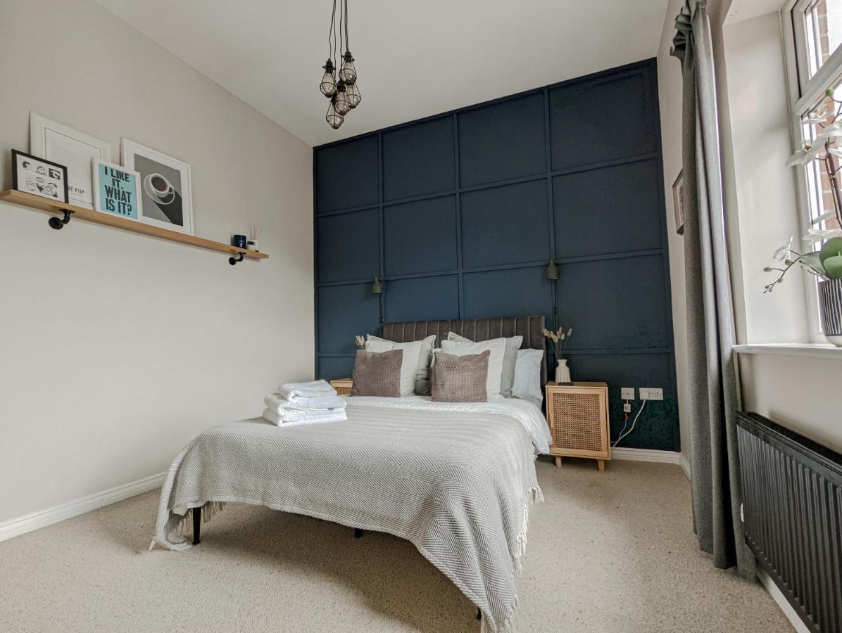 Spacious, Mid-Century 1 Bedroom Apartment Quedgeley Kültér fotó